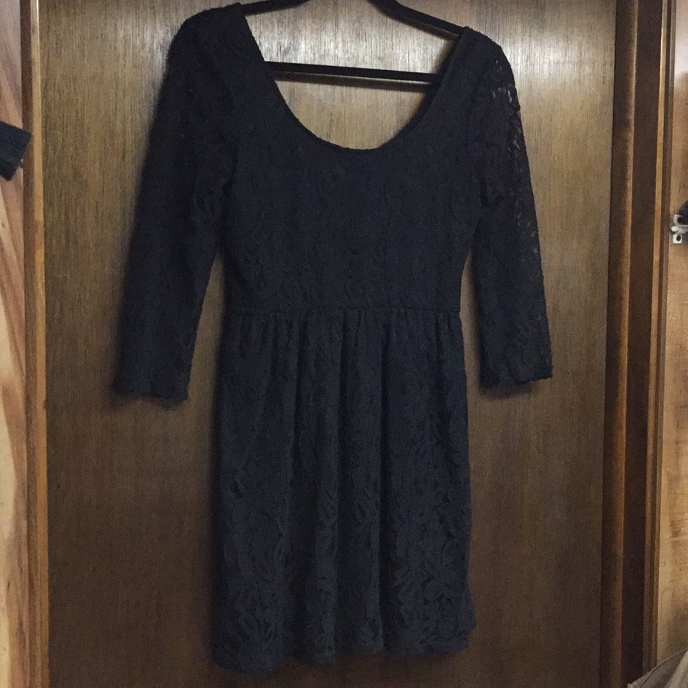 Black long sleeve lace dress.